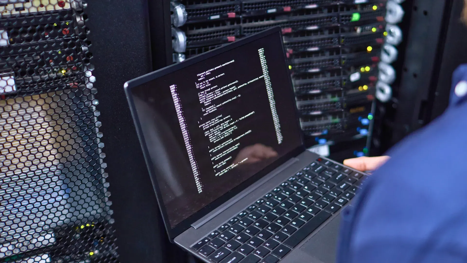 Cybersecurity threat monitoring — CarpaThin Logic 24/7 SOC services